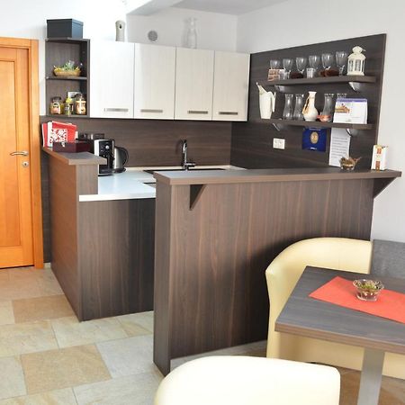 Apartmany Pod Namestim Telc Bagian luar foto