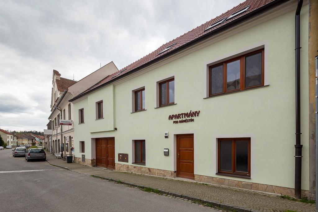 Apartmany Pod Namestim Telc Bagian luar foto