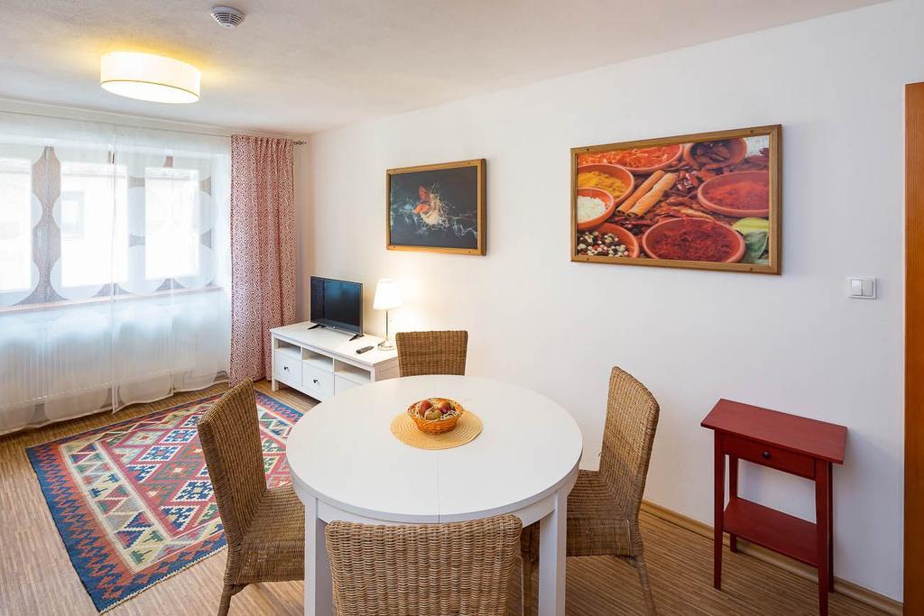 Apartmany Pod Namestim Telc Bagian luar foto