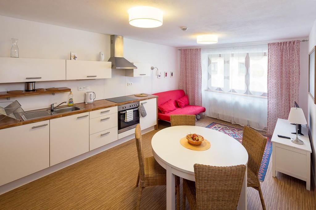 Apartmany Pod Namestim Telc Bagian luar foto