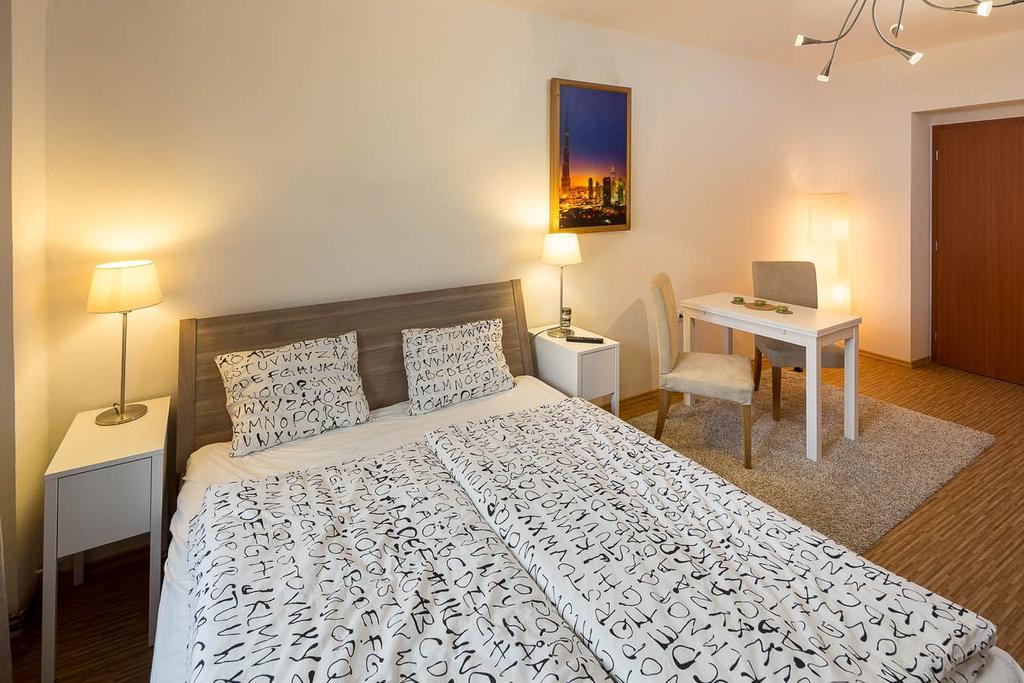 Apartmany Pod Namestim Telc Bagian luar foto