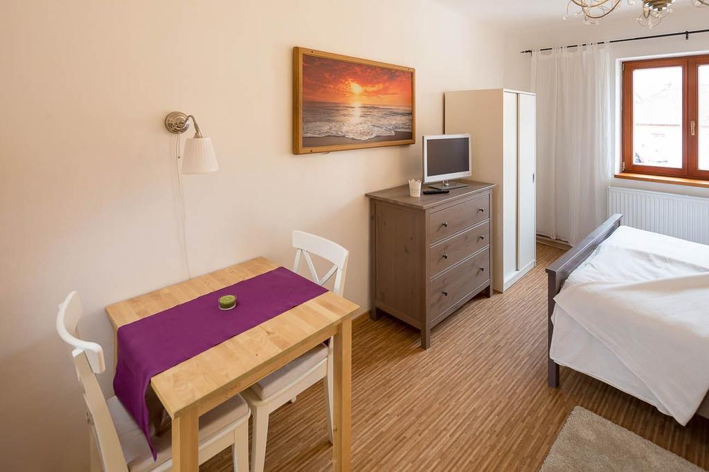 Apartmany Pod Namestim Telc Bagian luar foto
