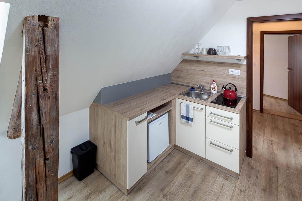 Apartmany Pod Namestim Telc Bagian luar foto